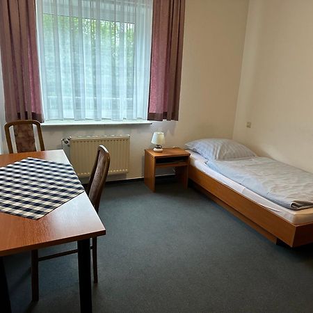 Haus Pegasus Otel Garbsen Oda fotoğraf