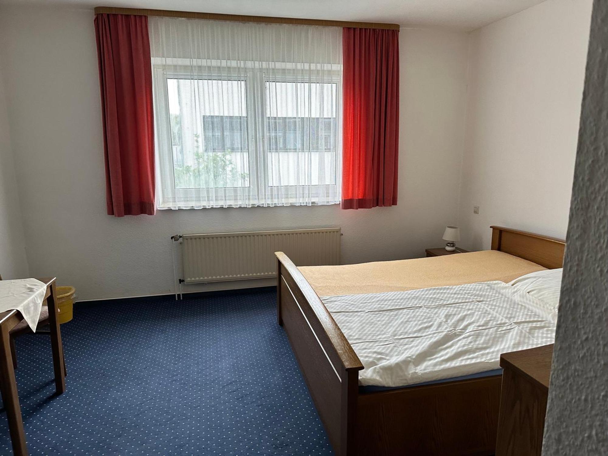 Haus Pegasus Otel Garbsen Oda fotoğraf