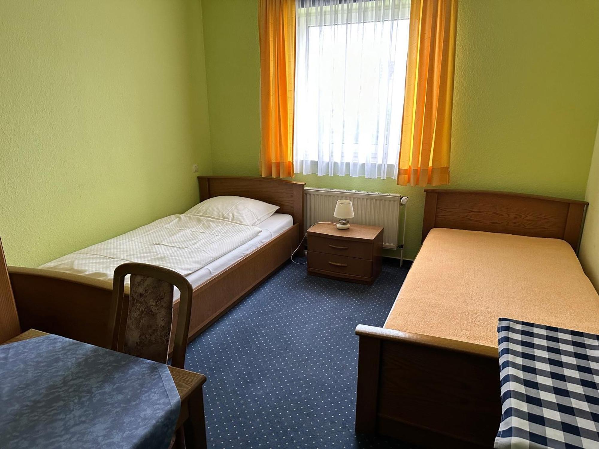 Haus Pegasus Otel Garbsen Oda fotoğraf